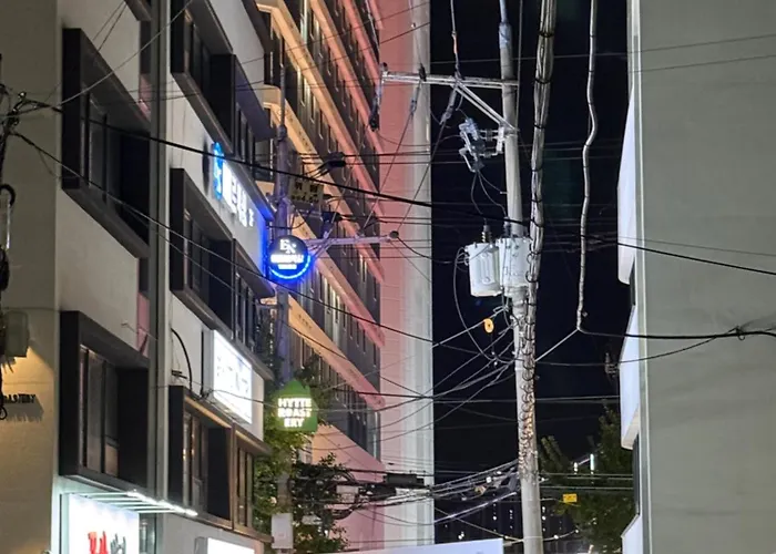 광안, 콤마 Séjour chez l'habitant *