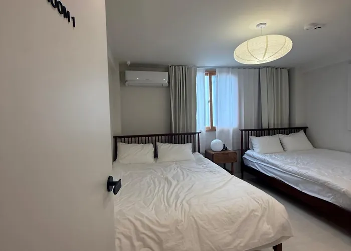 광안, 콤마 Séjour chez l'habitant *